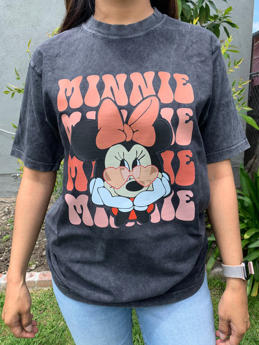 Minnie Love Unisex T-Shirt